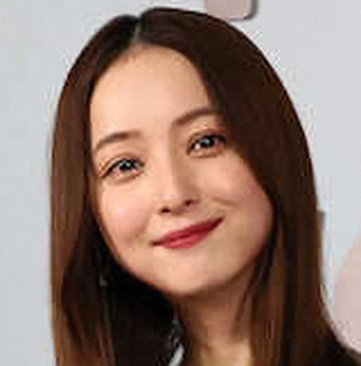 【画像・写真】佐々木希　「花」で心豊かに　コスメブランド「ロクシタン」PRイベント