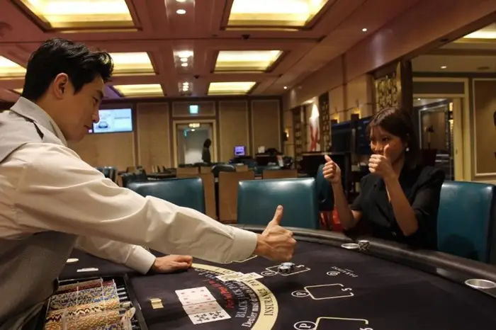 【画像・写真】極上カジノ体験を笑顔で総括　グラドル葉月あや韓国訪問⑥