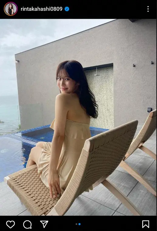【画像・写真】“三十路グラドル”高橋凛　プールサイド・ショット公開に「人魚姫みたい」「ナイスショット」