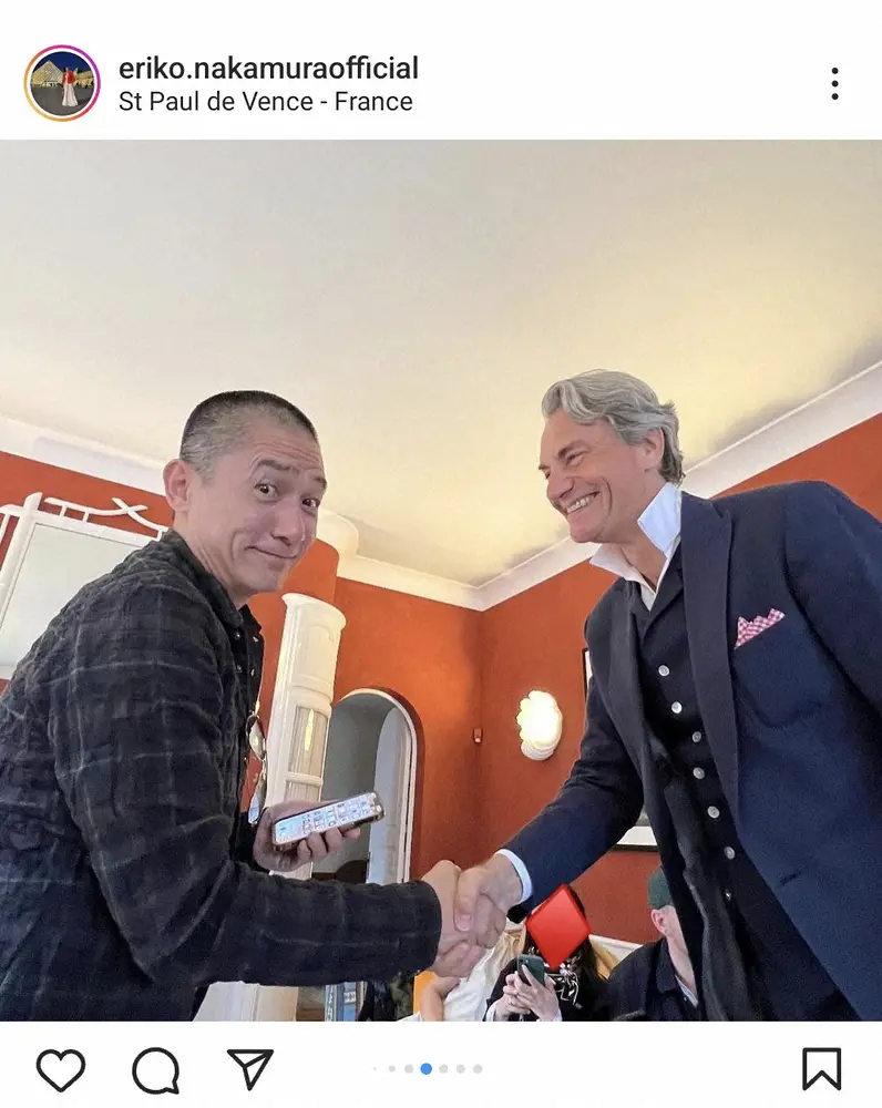 【画像・写真】中村江里子　「友人」世界的スター夫妻が「南仏の我が家へ」夫も交えた豪華4ショットに「すごい！」の声