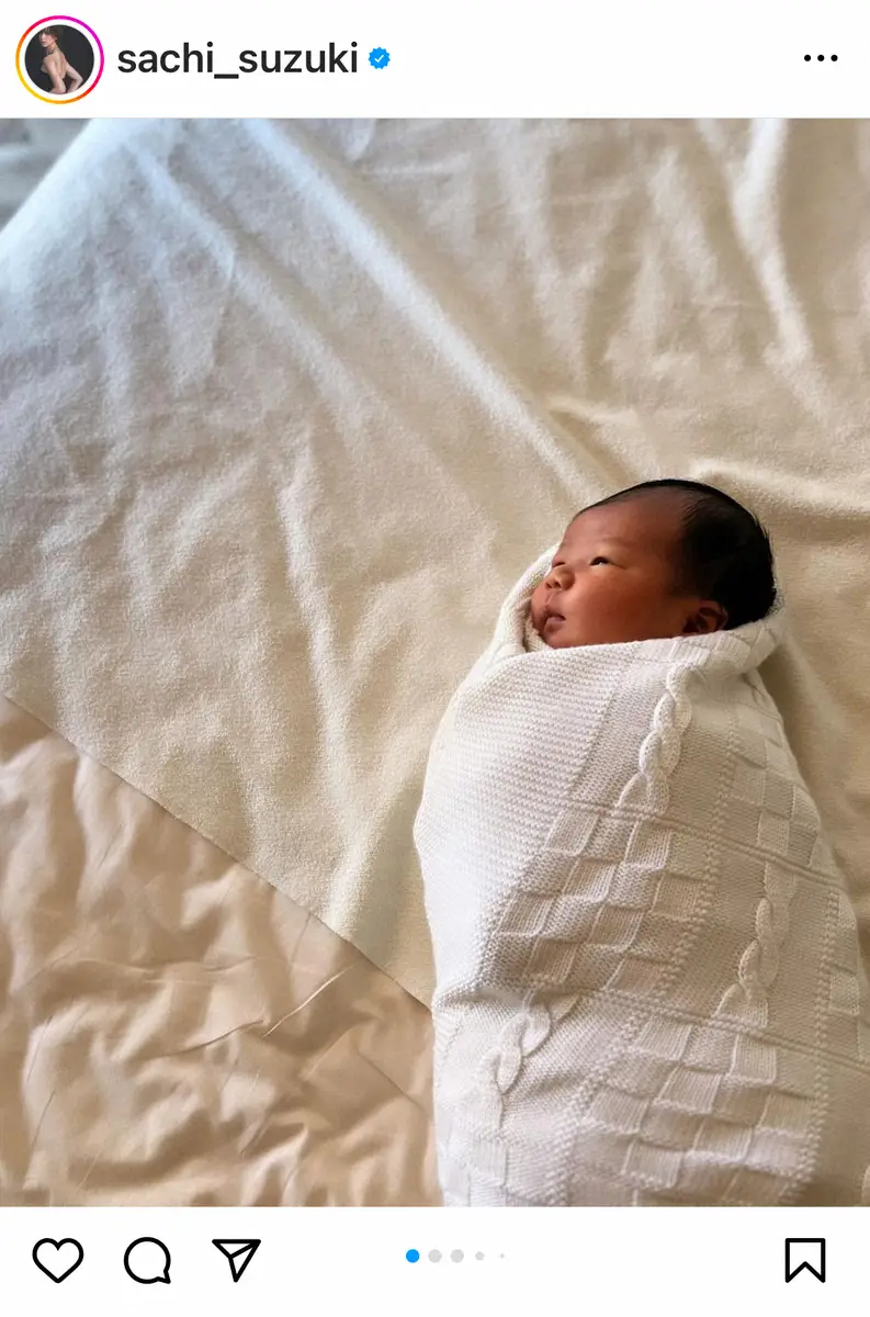 【画像・写真】第5子出産の鈴木サチ　帰宅を報告「赤ちゃんみんなで取り合いです」兄弟たちとのほっこりショット公開
