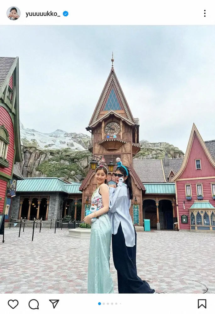 【画像・写真】新木優子　香港ディズニー写真で“親友のみっちゃん”に注目集まる「頭身負けてない何者」「美人」の声