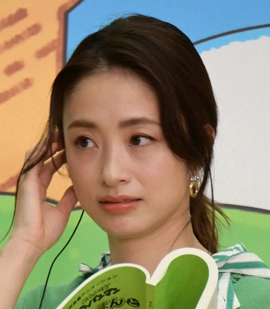 【画像・写真】上戸彩　小山内美江子さん死去「ずっと文通をさせていただいた」と感謝　「金八先生」の役柄で話題に