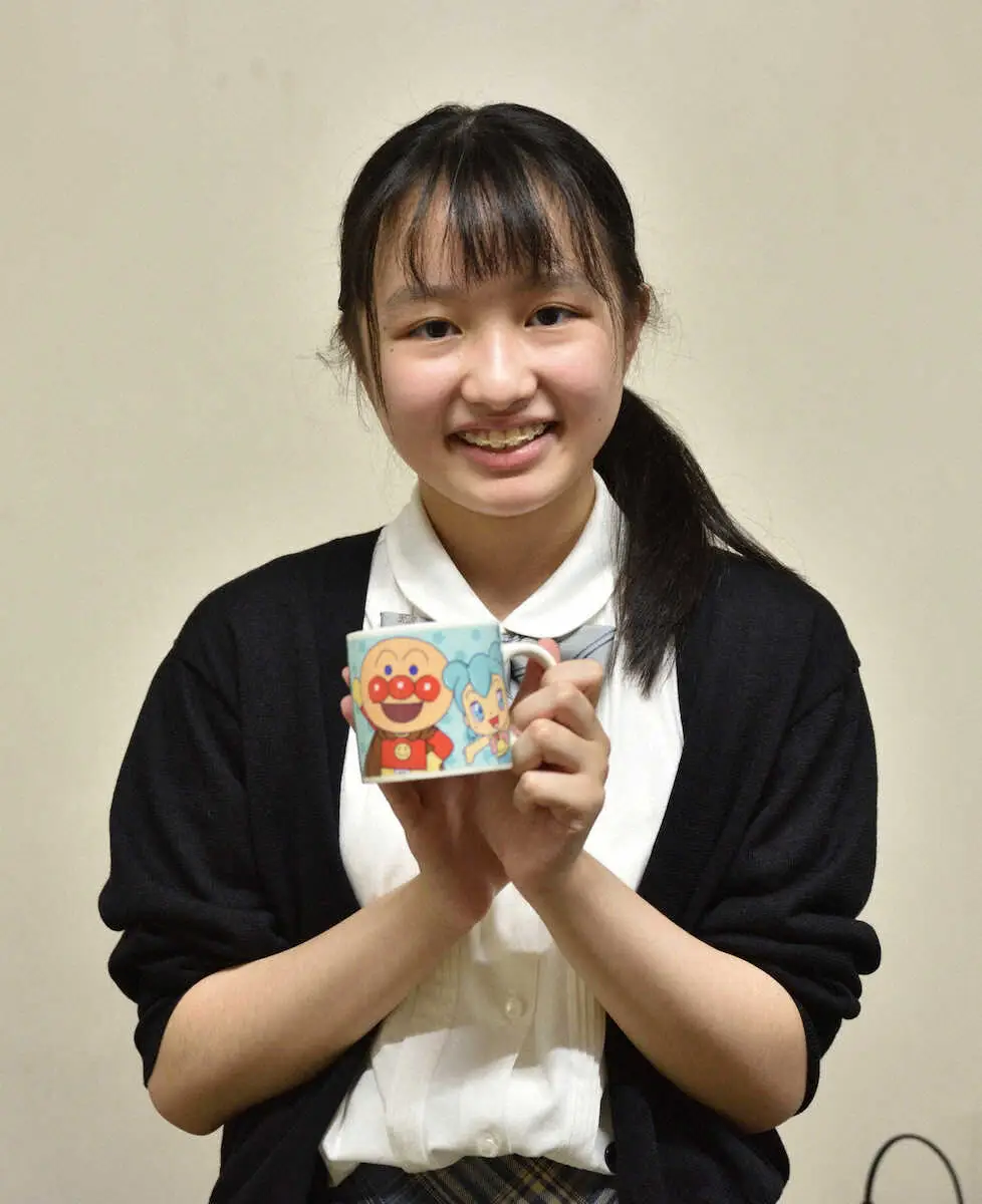 【画像・写真】アンパンマン大好き13歳　将棋の竹内優月女流2級がプロデビュー戦勝利　グッズ持参「勇気もらった」