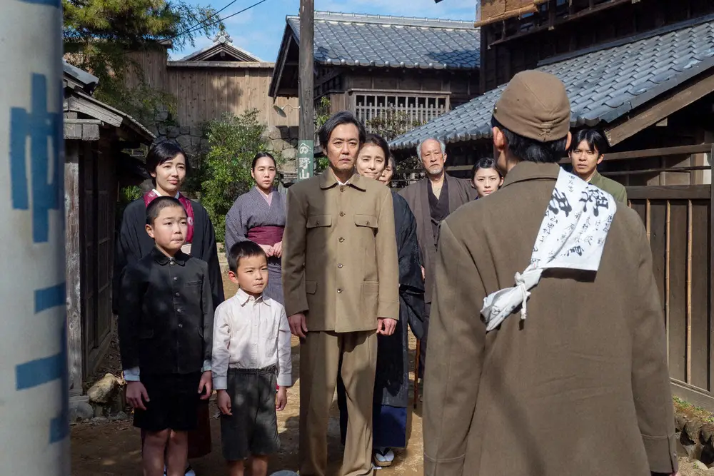 【画像・写真】【明日22日の虎に翼】第38話　直道が出征　花江は精一杯笑顔で送り出そうと努力する　多忙な寅子は…