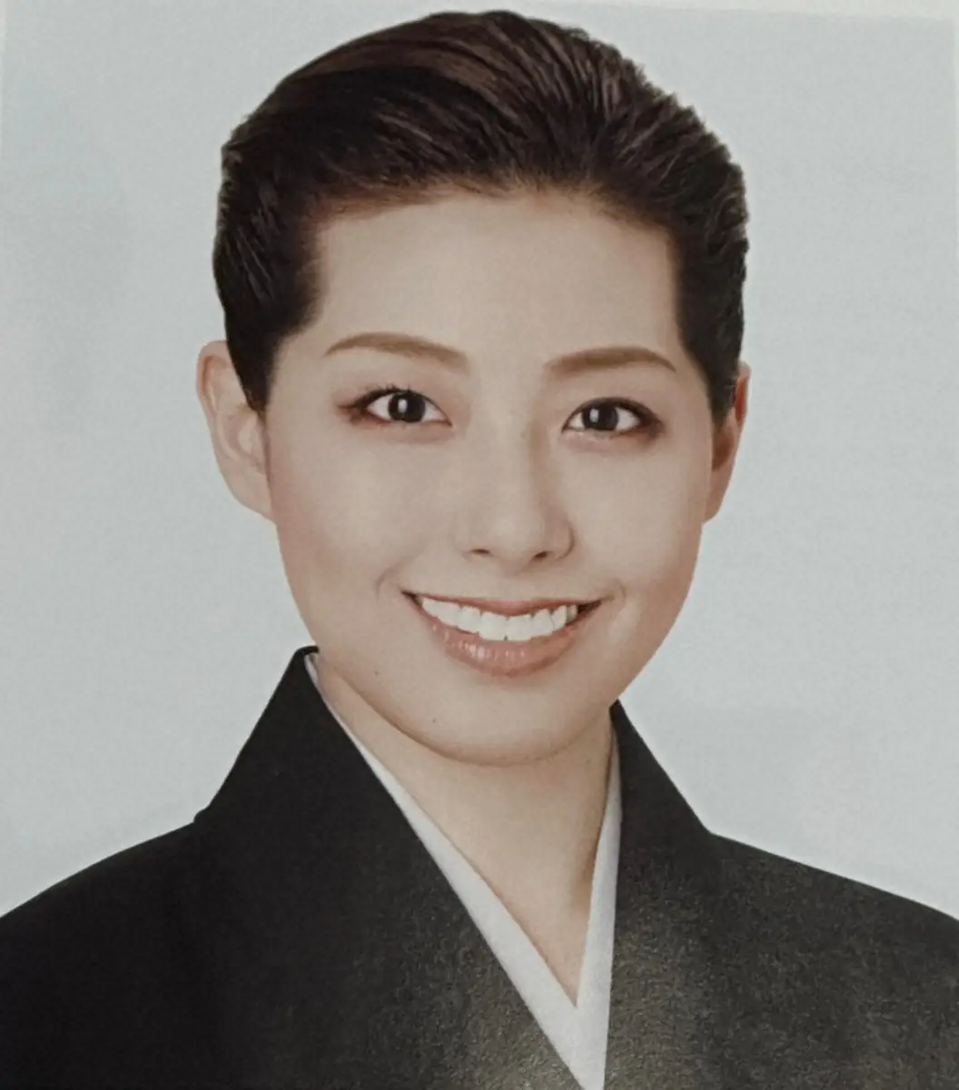 【画像・写真】雪組男役・一禾あおが21日付で宝塚退団　昨年10月1日「宝塚舞踊会」最後に休演続いていた