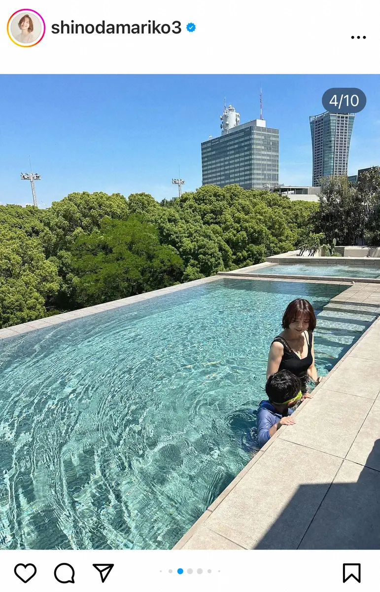 【画像・写真】篠田麻里子　美ボディ光る黒水着ショットにファンうっとり「スタイル抜群」「反則的に美しい」の声