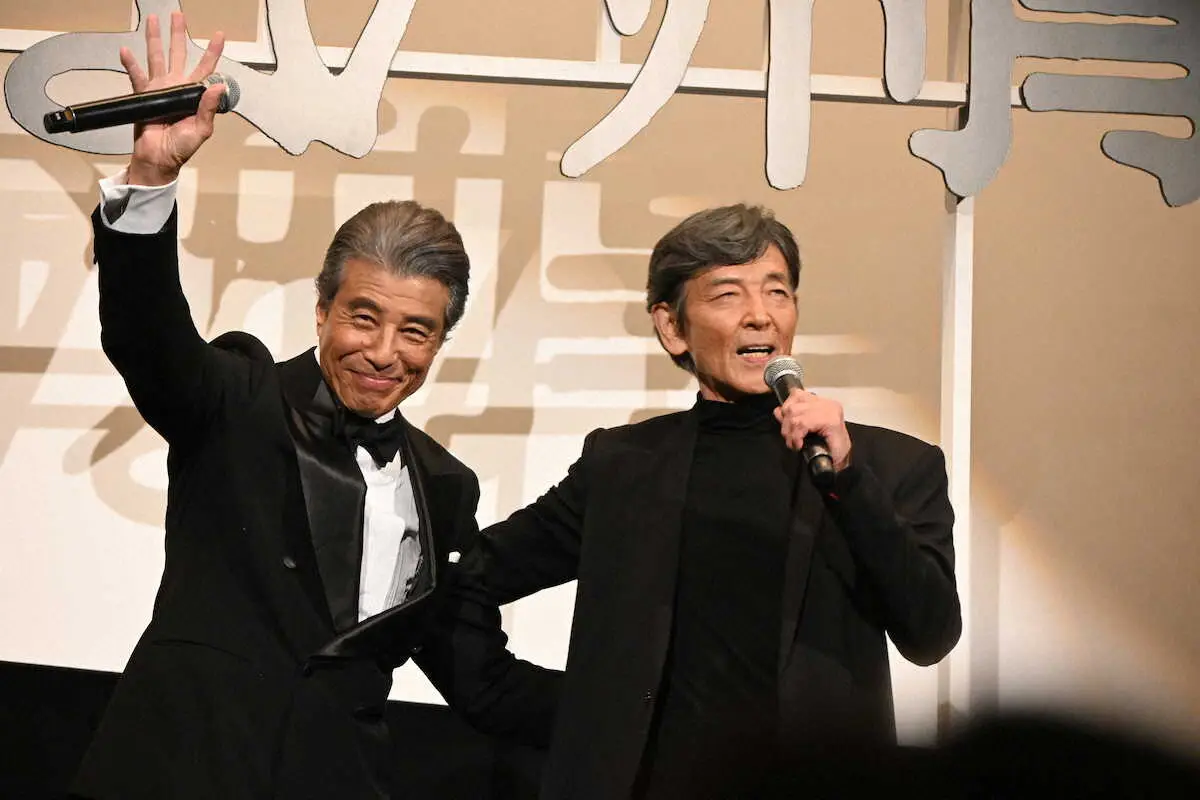 【画像・写真】舘ひろし「お帰り～」に感激　映画「あぶない刑事」初日舞台あいさつ
