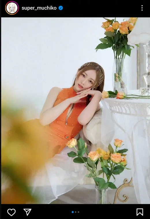 【画像・写真】てんちむ　超ミニ・オレンジワンピ姿披露に「ナイス・スタイル」「お母さんに見えない」「素敵です」