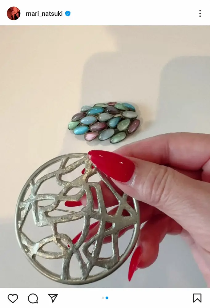 【画像・写真】夏木マリ「ヴィンテージマーケットでの戦利品」湯婆婆メークでのお披露目に「さすがお目が高い」の声