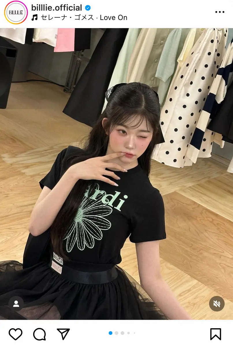 【画像・写真】Billlie・ツキ　代官山の路上で座ったショット公開「めっちゃ痩せてる」「リアルお姫様」と話題に