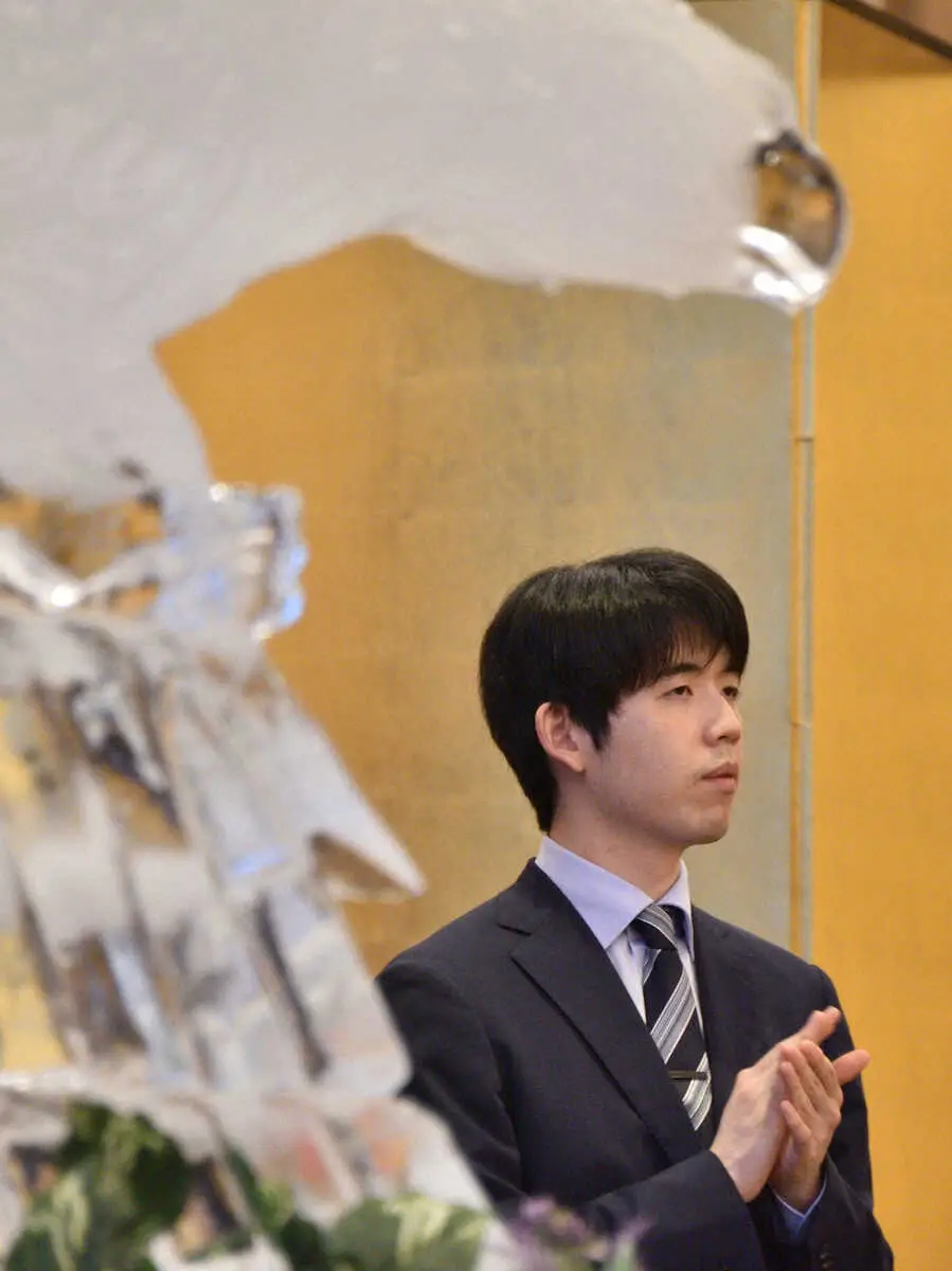 【画像・写真】藤井聡太棋聖　初の永世称号かけたタイトル戦に意気込み　「対応力が問われるシリーズ」