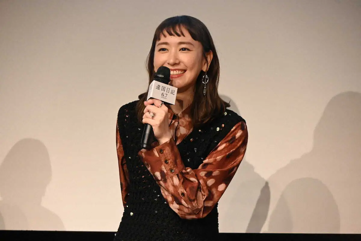 【画像・写真】川口春奈　新垣結衣との意外な関係性　TVで初対面、「仲間」「同士」の言葉に大感激