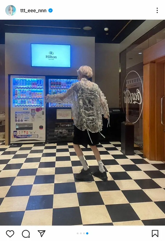 【画像・写真】イエモン吉井和哉の長男・吉井添　最新ショットに「お御足が細い」「美脚」「異次元の美しさ」の声