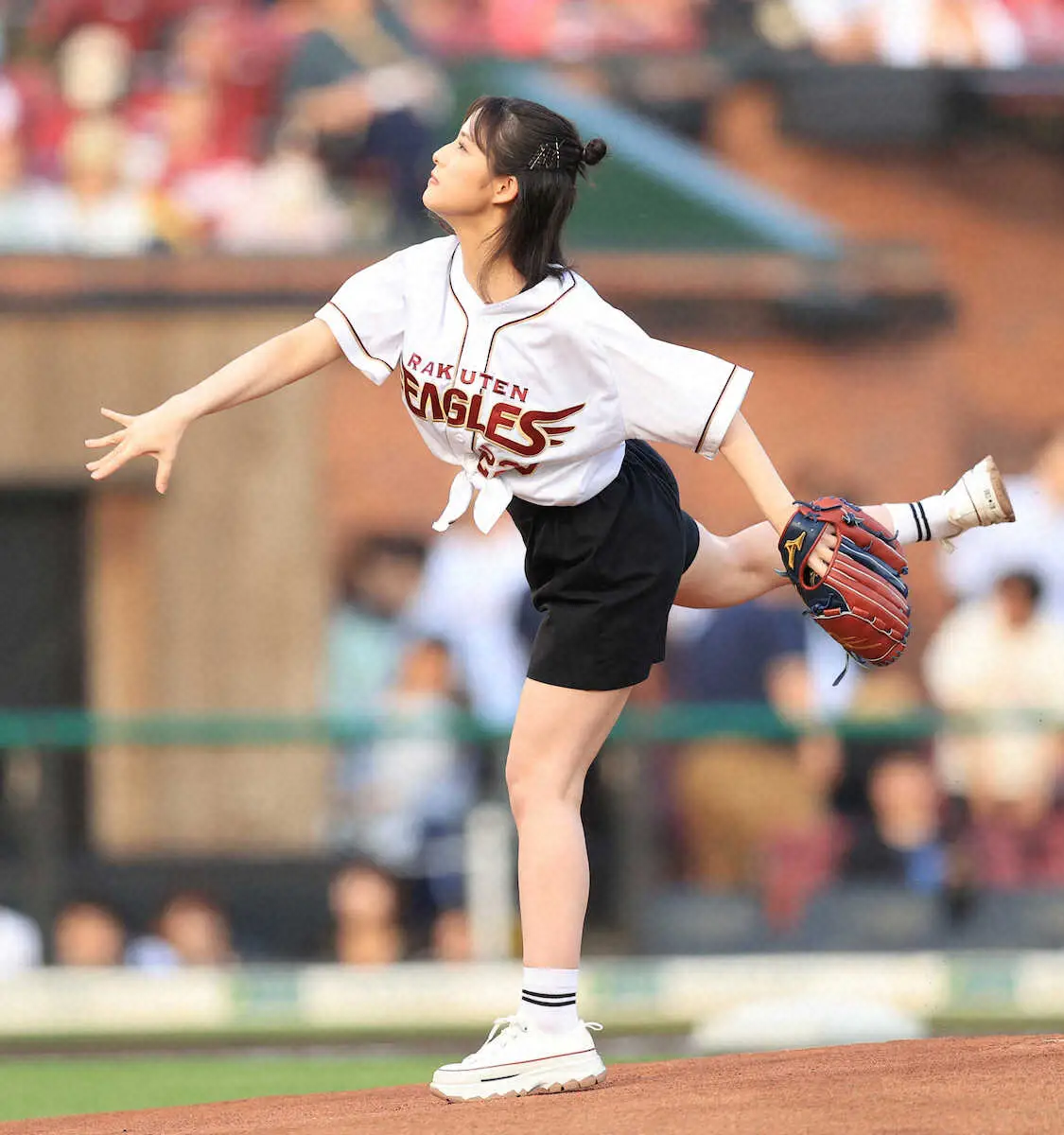 【画像・写真】玉田志織　セレモニアルピッチに登場「ノーバウンドで投げることができて良かった」