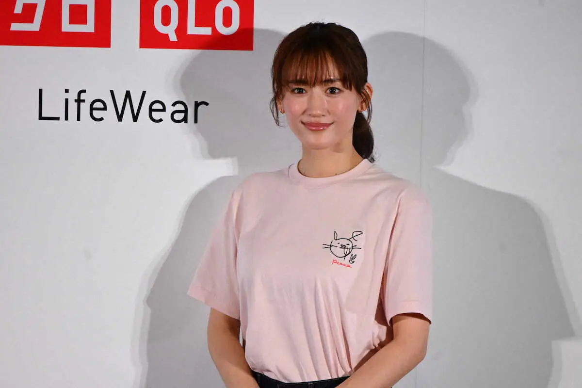 【画像・写真】綾瀬はるか講師助手　小学生124人に特別授業　難民支援に「他人事より自分事として考える想像力が大切」