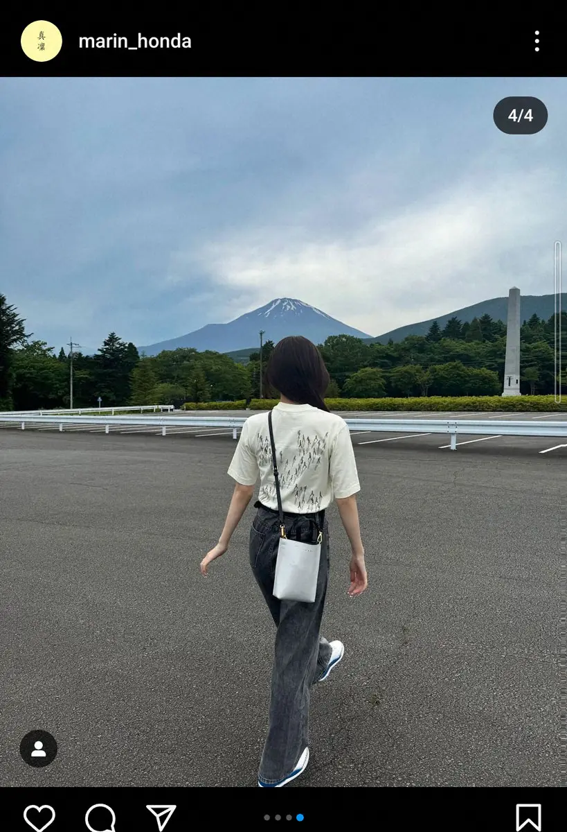 【画像・写真】本田真凜さん　私服姿の“富士山ポーズ”が「めっちゃ美人」　静岡の人気店訪れるも食べられずショック…