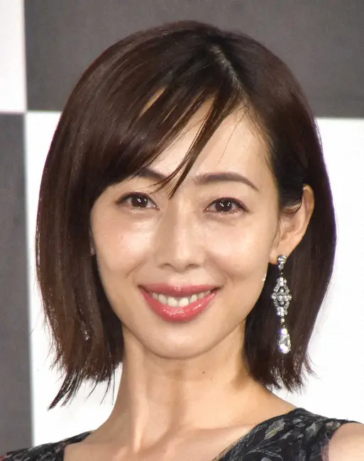 【画像・写真】第2子妊娠中の井上和香　「お友達と並んでやっと」家族との思い出の場所へ「産まれる前にどうしても」