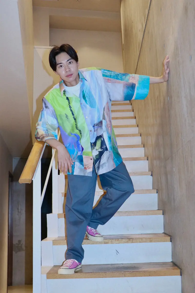 【画像・写真】ポーズを決める戸塚純貴（撮影・望月　清香）