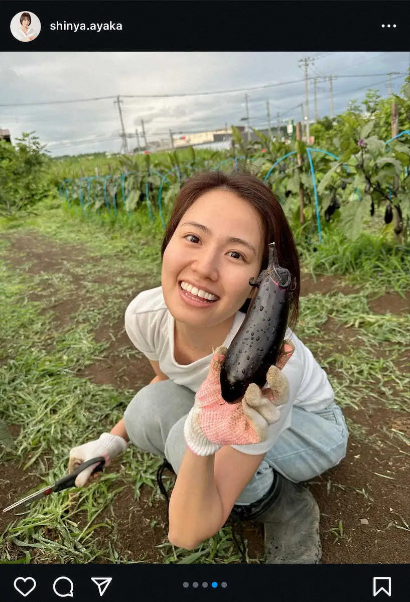 【画像・写真】人気芸人たちが推す福岡女子　野菜収穫の笑顔S！「絶対うまかばい！」「すっぴん可愛すぎやろ～」の声