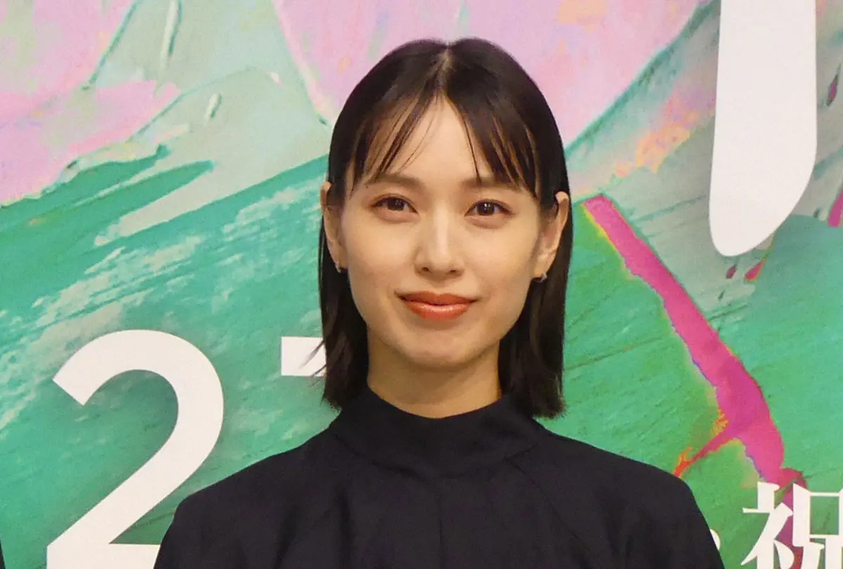 【画像・写真】戸田恵梨香　レアな私服ショットにファン歓喜の声「おしゃれすぎん？」「最高なんだが」結婚指輪もキラリ