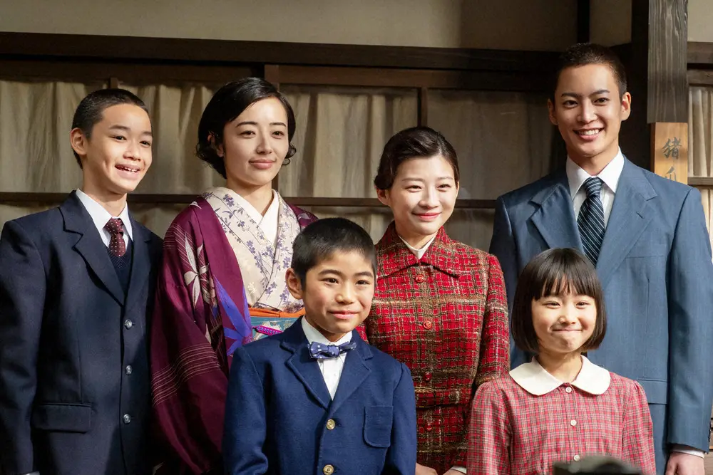 【画像・写真】【来週の虎に翼】第15週　寅子“家裁の母”米国視察にラジオ出演！順風満帆の中、ある離婚調停を担当し…