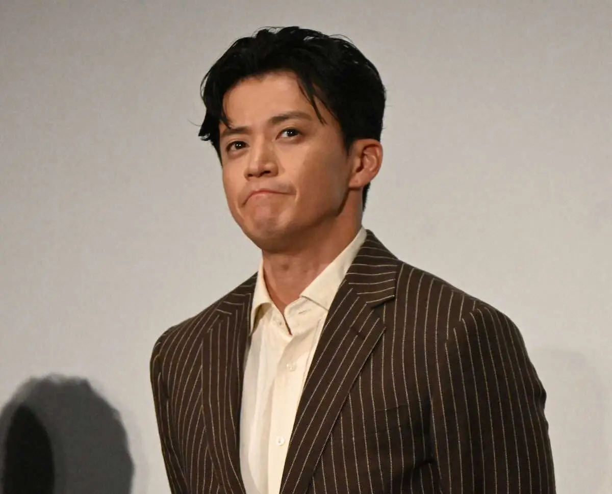 【画像・写真】小栗旬　敵役演じて本音ポロリ「“こいつ最悪だな”と思われていると…今日も憂鬱だった」と苦笑い