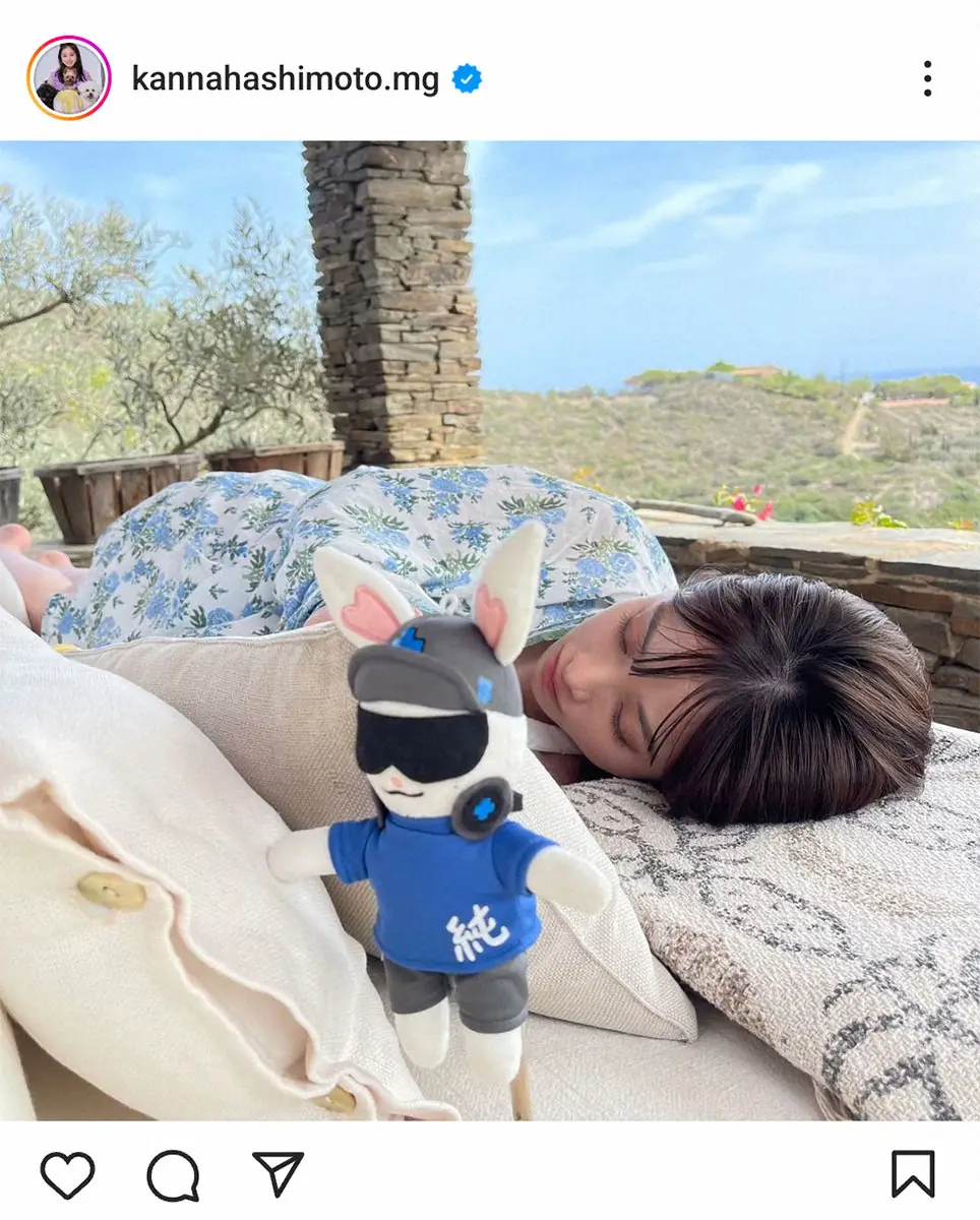 【画像・写真】橋本環奈　テラスで横になる姿が「天使すぎる」「めっちゃめっちゃ可愛い」と話題