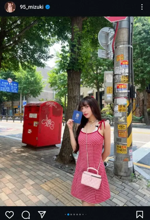 【画像・写真】フォロワー181万超の大人気台湾チア　ミニスカ美脚ショット披露に「脚長くてステキです」「美美美美美」