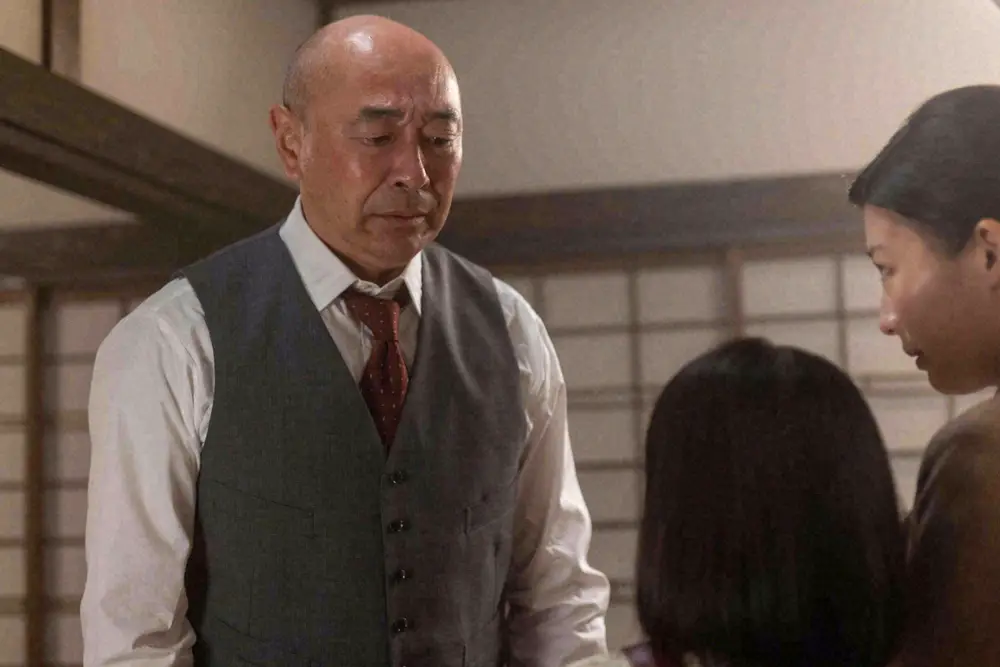 【画像・写真】「虎に翼」戦時中に罪？次週予告の航一にネット心配　なぜ号泣太郎に謝罪＆抱擁？「秘密の過去…深い傷」