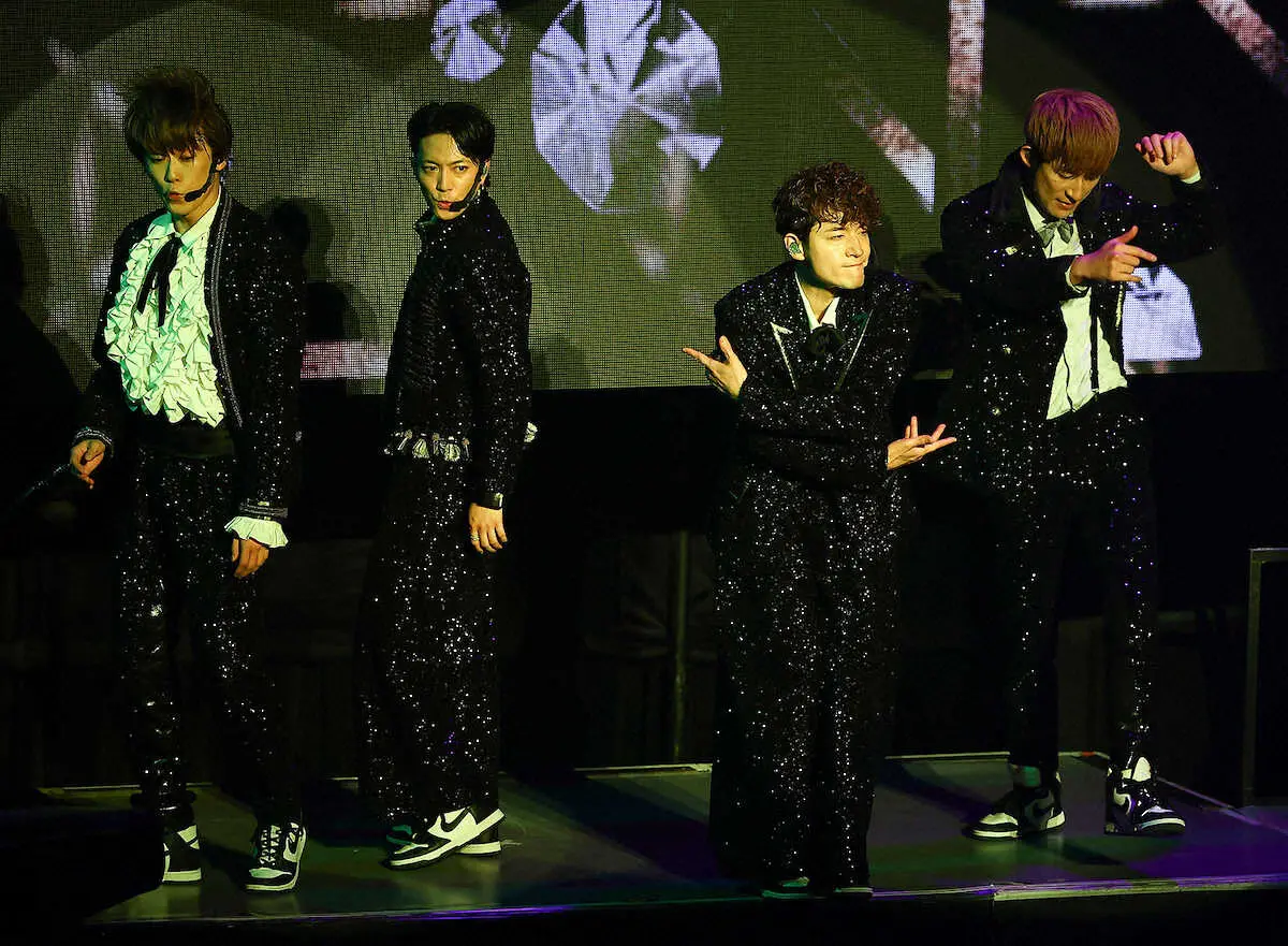 【画像・写真】ふぉ～ゆ～　アロハ着て盛り上げる初の「夏」単独ツアー　4都市9公演で2万2500人動員