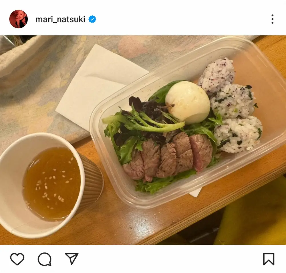 【画像・写真】夏木マリ　ロンドン公演もあと1カ月！劇場持参の夕食写真に「お弁当すらオシャレ」「美味しそう」の声