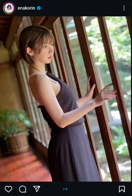【画像・写真】えなこ　ノースリーブ“大人のしっとり”ショット公開に「めちゃ大人っぽい」「大人な色気　素敵です」
