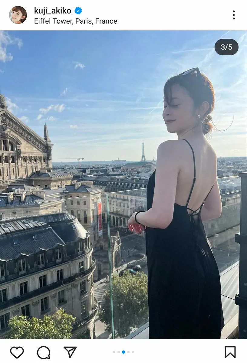 【画像・写真】久慈暁子　ライトアップされたエッフェル塔と美の競演！大胆美背中ショットに「美しすぎです」と反響