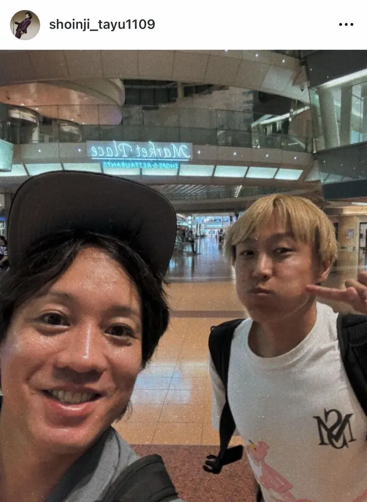 【画像・写真】ぺこぱ松陰寺、空港で偶然“炎上中”の人気芸人に遭遇　仕事帰りなのに…「めっちゃCAさん見てた」