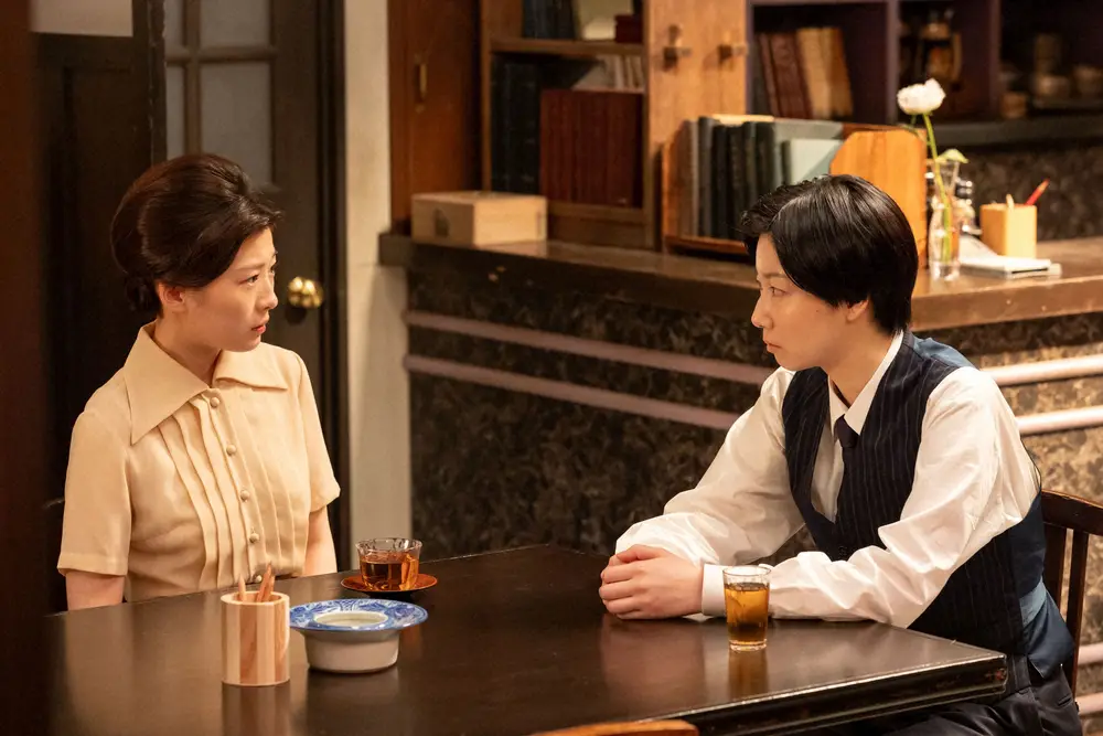 【画像・写真】「虎に翼」俺たちの轟、花岡＆遠藤への想い告白　よねさんとの絆にもネット感動「最強バディ…花を飾って」