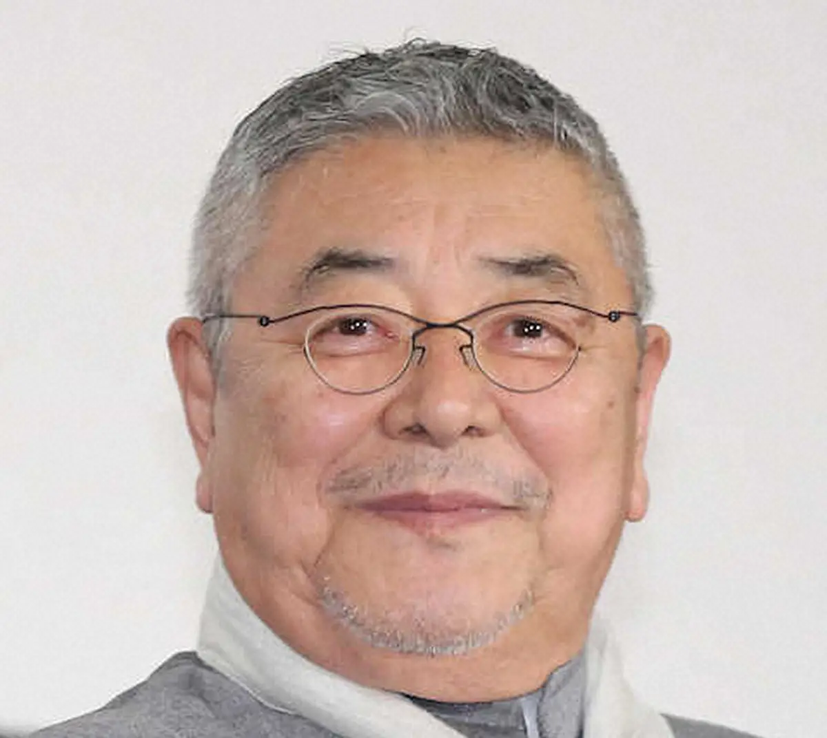 【画像・写真】池波志乃　中尾彬さんがくれた眼鏡を「連れてきた」　最愛の夫の死後、初の公の場「あまりにも急に逝って」