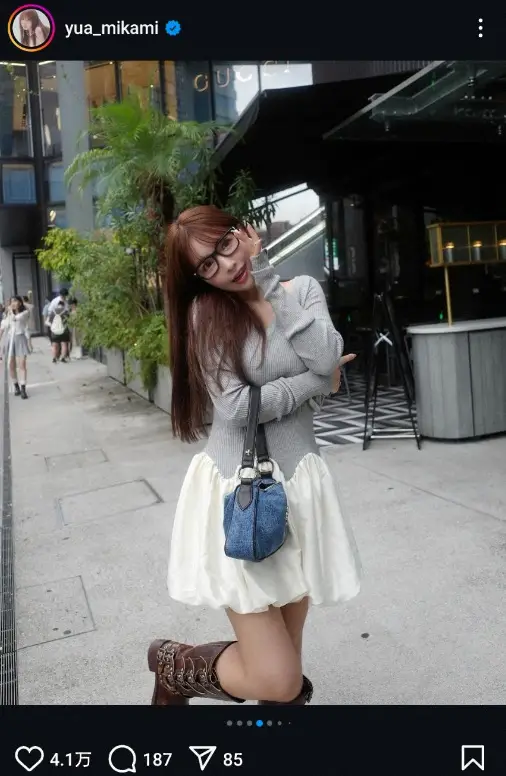 【画像・写真】三上悠亜　ミニのニットバルーンワンピ姿披露に「スタイルがすっごく引き立ってる」「ウエスト細～い」