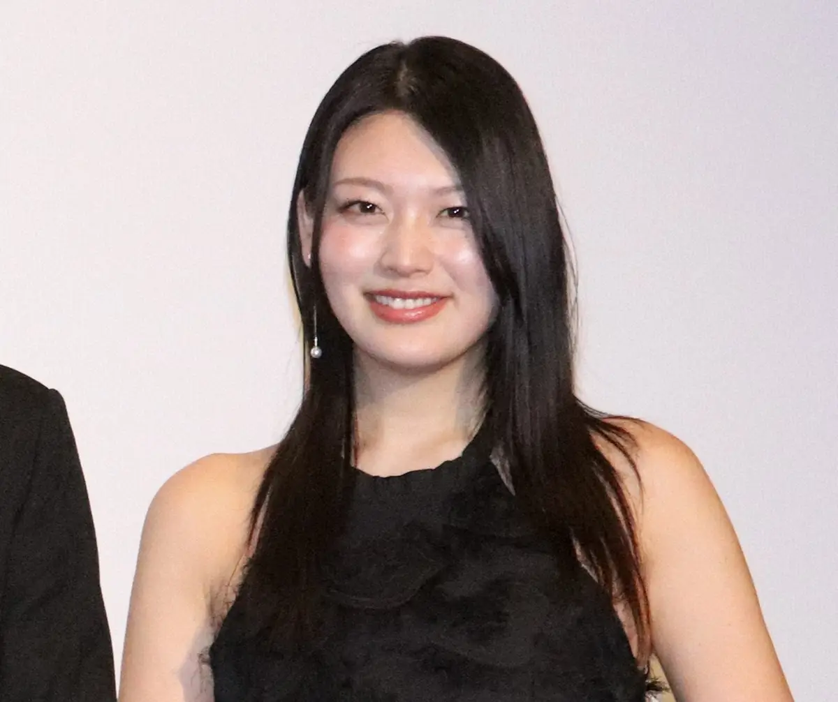 【画像・写真】人気Jカップグラドル・風吹ケイ　元CAと初告白　プチブレークで会社に発覚も…3年間勤務していた