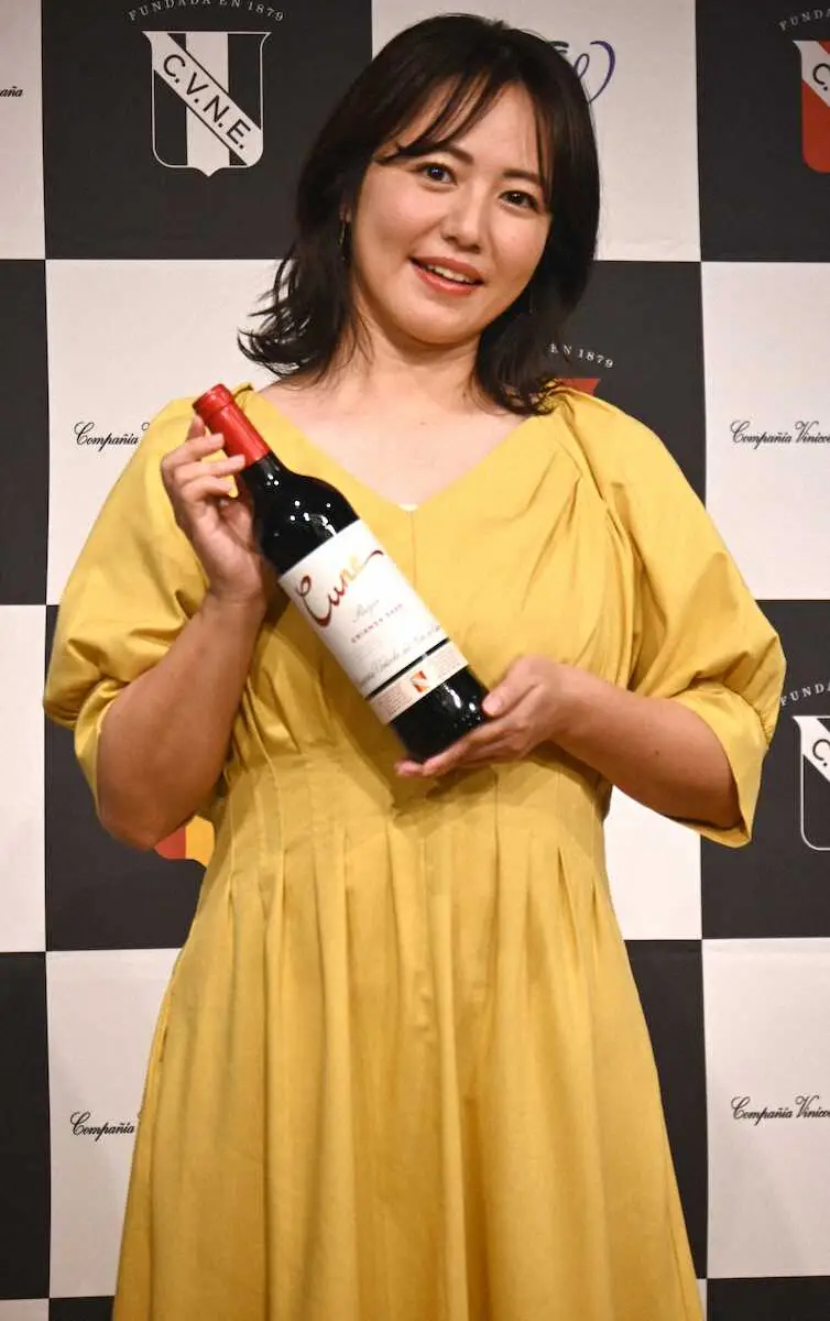 【画像・写真】磯山さやか「最高のマリアージュを」恋愛の質問にほろ酔いで照れ笑い「野球が嫌いじゃない方と…」