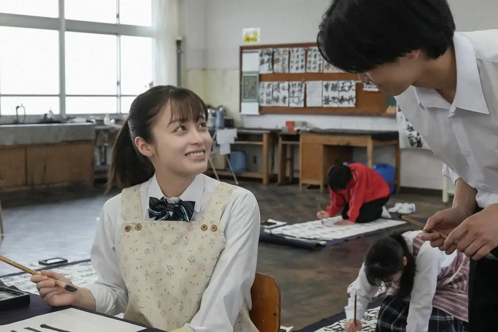 【画像・写真】【来週のおむすび】第2週　結は家族や学校に内緒でギャルたちと交流、イベントでパラパラを…