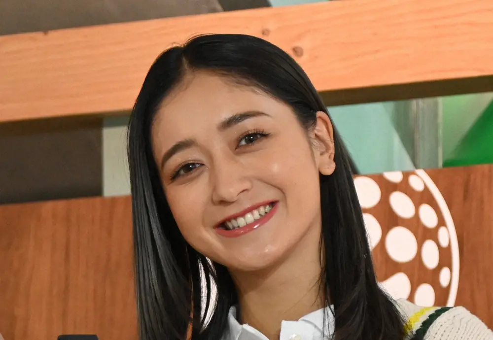 【画像・写真】みちょぱ　どっちの向きがいい？“利き顔”に「分かるんだよ盛りたいのは。だけど…」