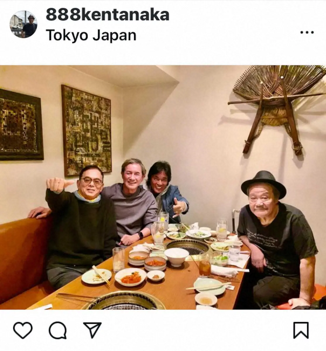 食事会で笑顔を見せる（左から）柴敏夫、田中健、松崎しげる、西田敏行