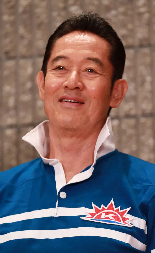 【画像・写真】72歳山下真司　お笑い界一のクズ芸人の独特な指南でパチンコ初体験！トイレ掃除で徳積み…その結果は？