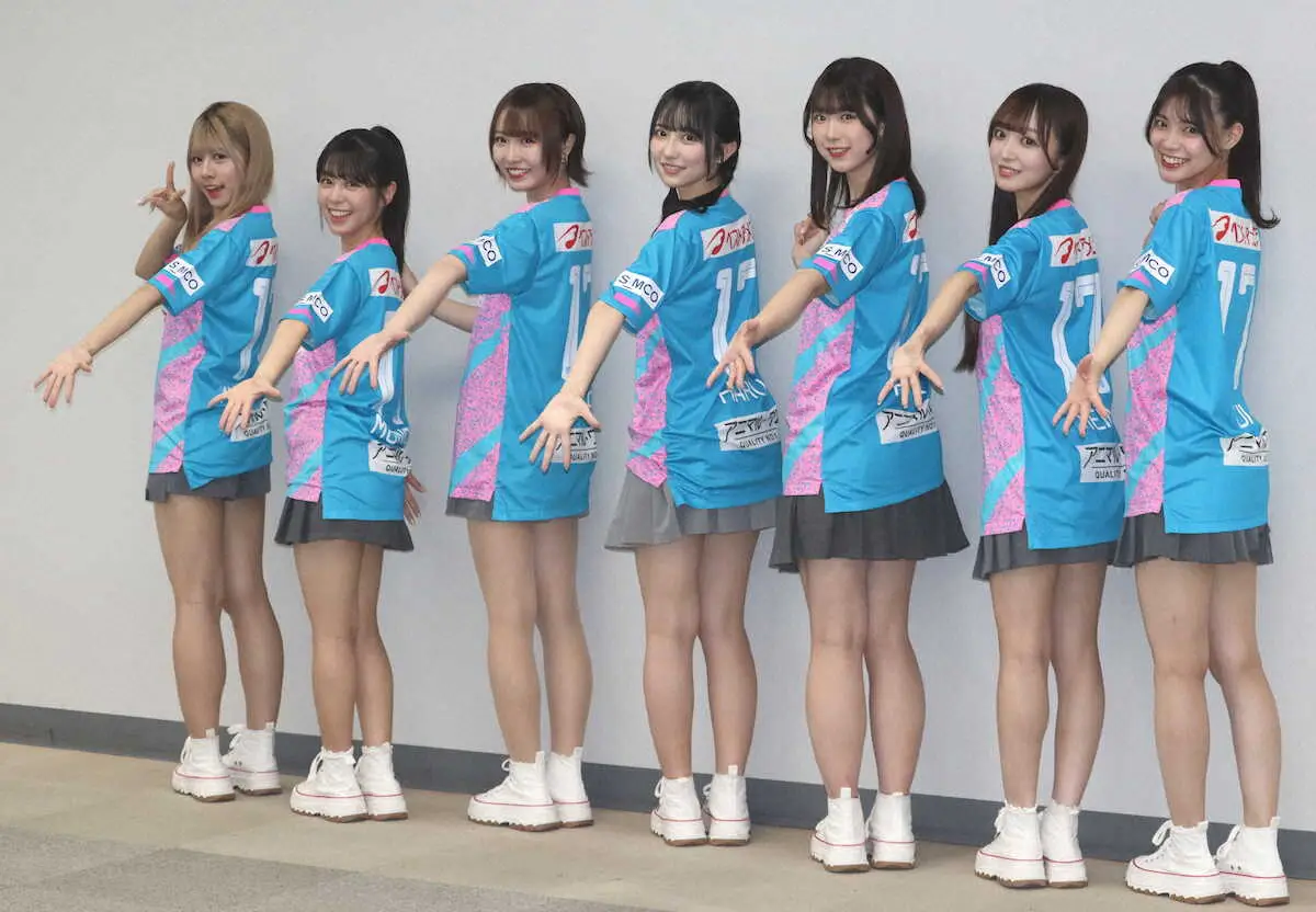 【画像・写真】J1鳥栖―横浜戦でハーフタイムにアイドルが大喜利！ラフ×ラフがパフォーマンス