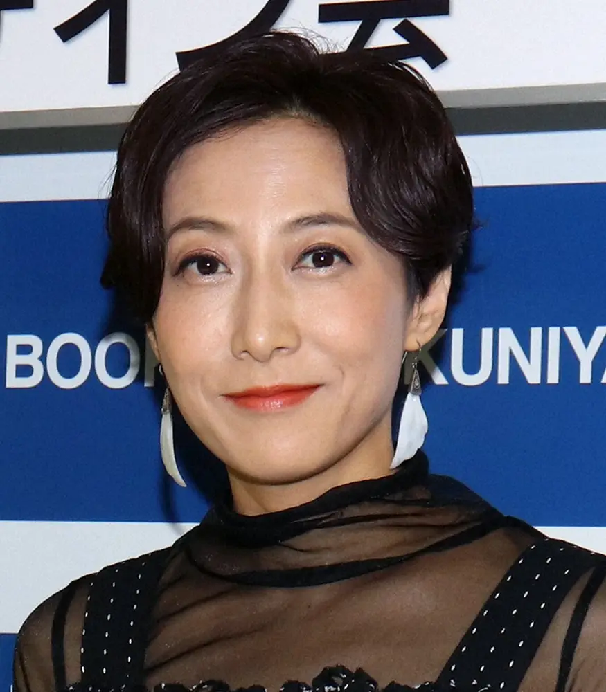 【画像・写真】一青窈「ようやく会えまして」何つながり！？異色メンバーの“女子会”写真披露「きゃらきゃらと…」