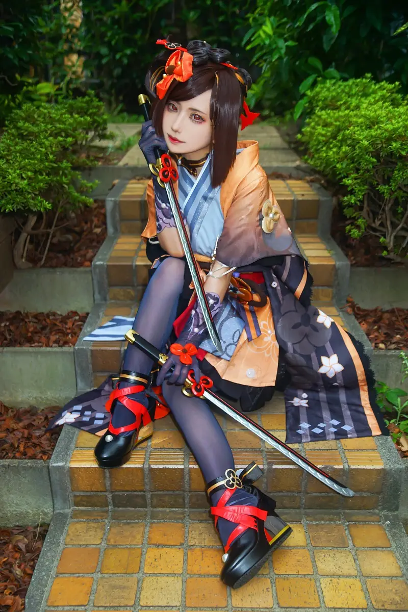 【画像・写真】【コスプレ図鑑】10分撮影で奇跡の一枚が誕生！春希美羽『原神』千織　子育てママの職人技光るウィッグは必見