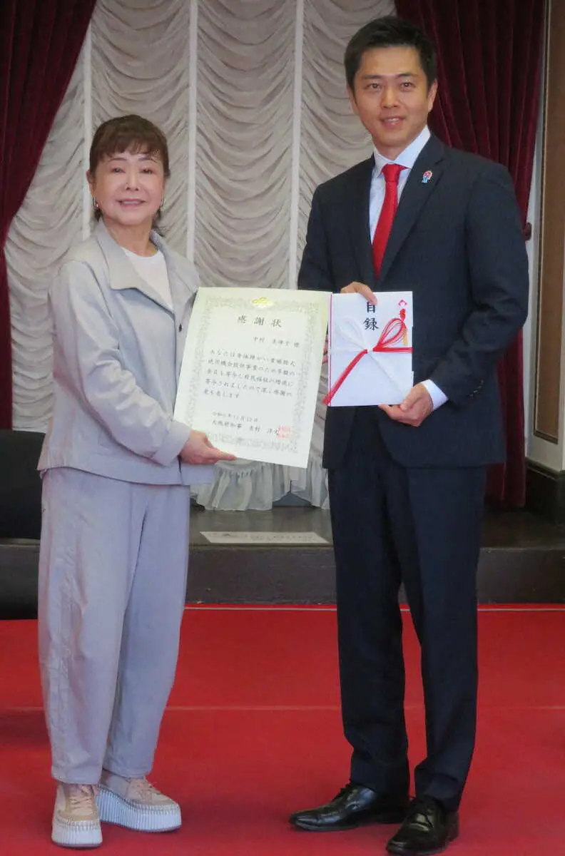 【画像・写真】中村美律子　来年の万博で「歌わせて欲しいわ～」　直訴に吉村知事は…