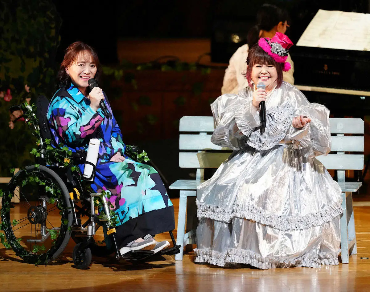 【画像・写真】井上あずみ　復帰公演!長女と「となりのトトロ」　昨年8月に脳出血…左半身にまひ残り車いすで