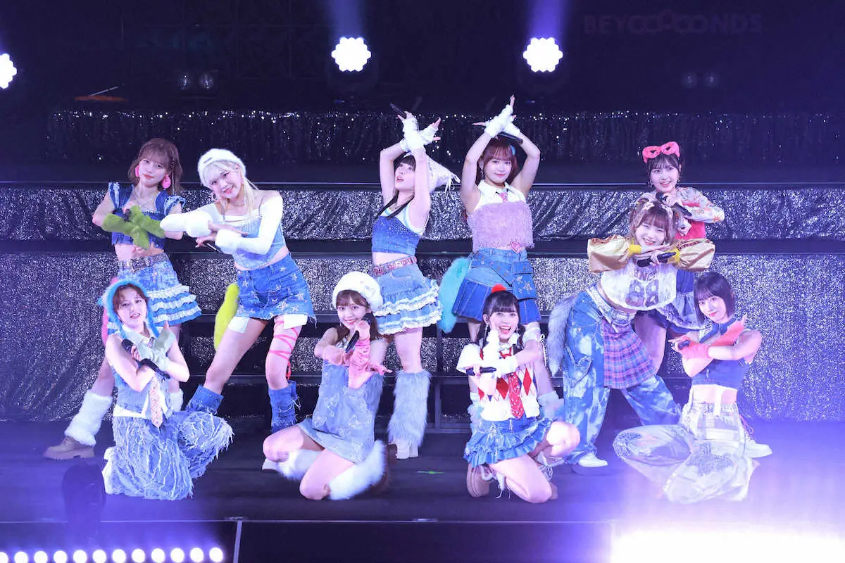 【画像・写真】女性10人組「BEYOOOOONDS」武道館で秋ツアー完走　来年1月ニューシングル発売を発表